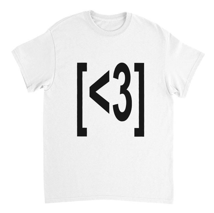 text heart tee
